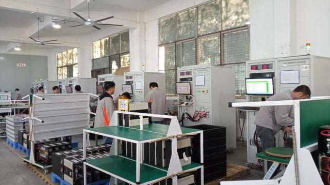 Batterie au lithium Systèmes de stockage d'énergie pour la maison Inverseur hybride solaire Lifepo4 6