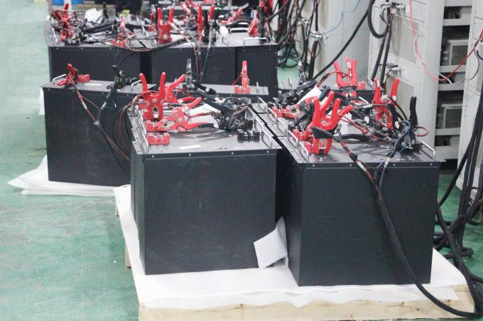 IP65 Batería inteligente LiFePO4 de almacenamiento de energía solar HVM ESS 8